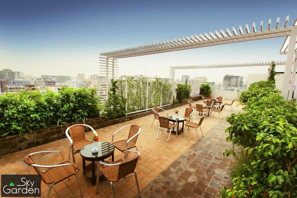 Sky City Hotel דאהקה מראה חיצוני תמונה