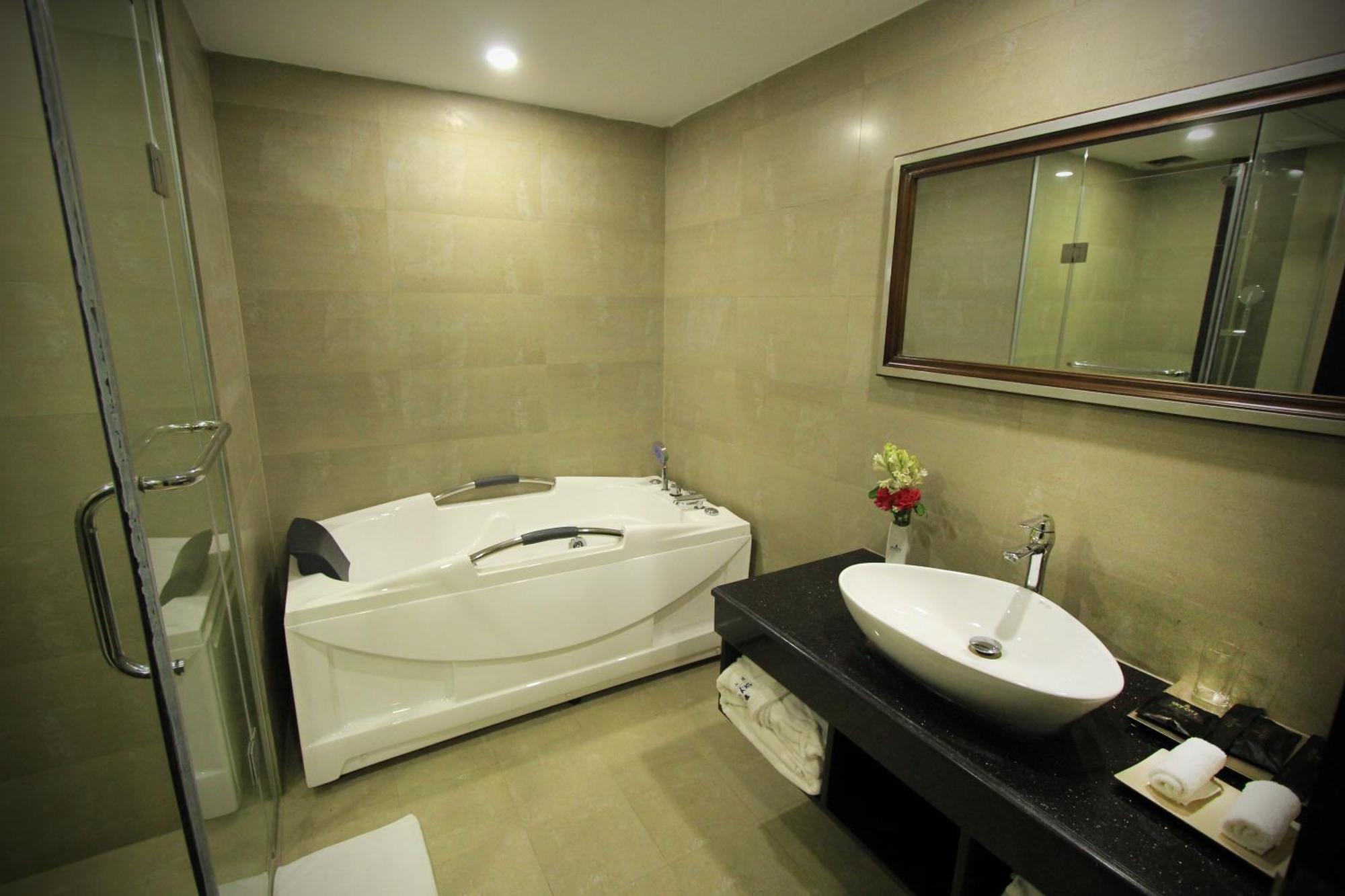 Sky City Hotel דאהקה מראה חיצוני תמונה